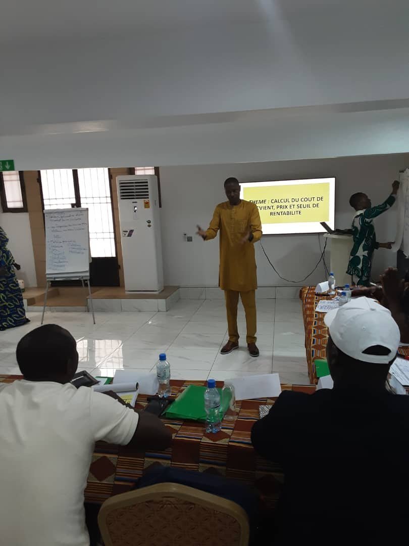 Presentation to training participants